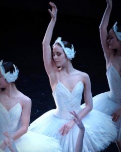 Eugénie Drion in Swan Lake