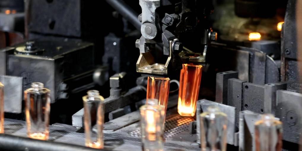 It is now easy to make a cheap perfume thanks to mass production